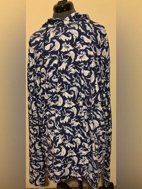 DISNEY RSVLTS Performance hoodie.